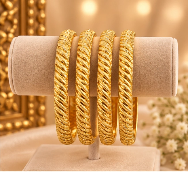 Royal Bangle 012 view 3